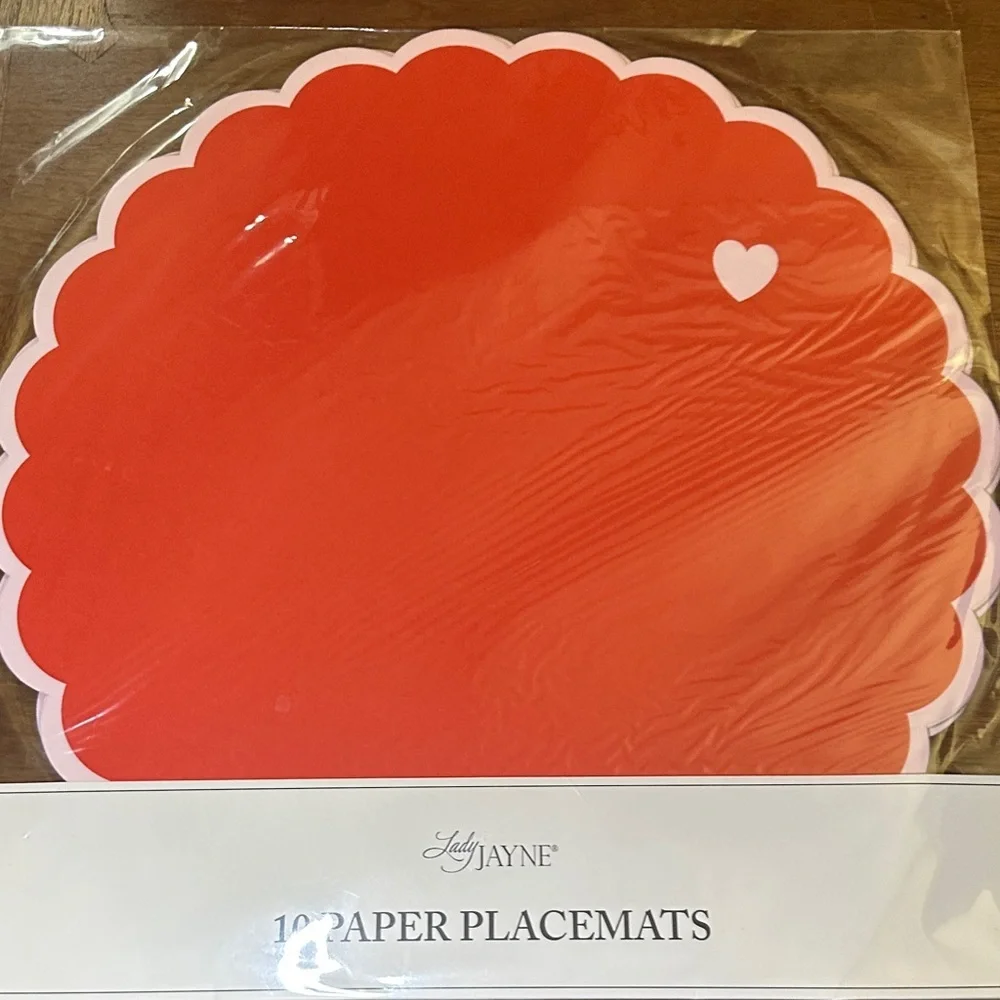 Lady Jayne set of 10 Valentine’s paper placemats
